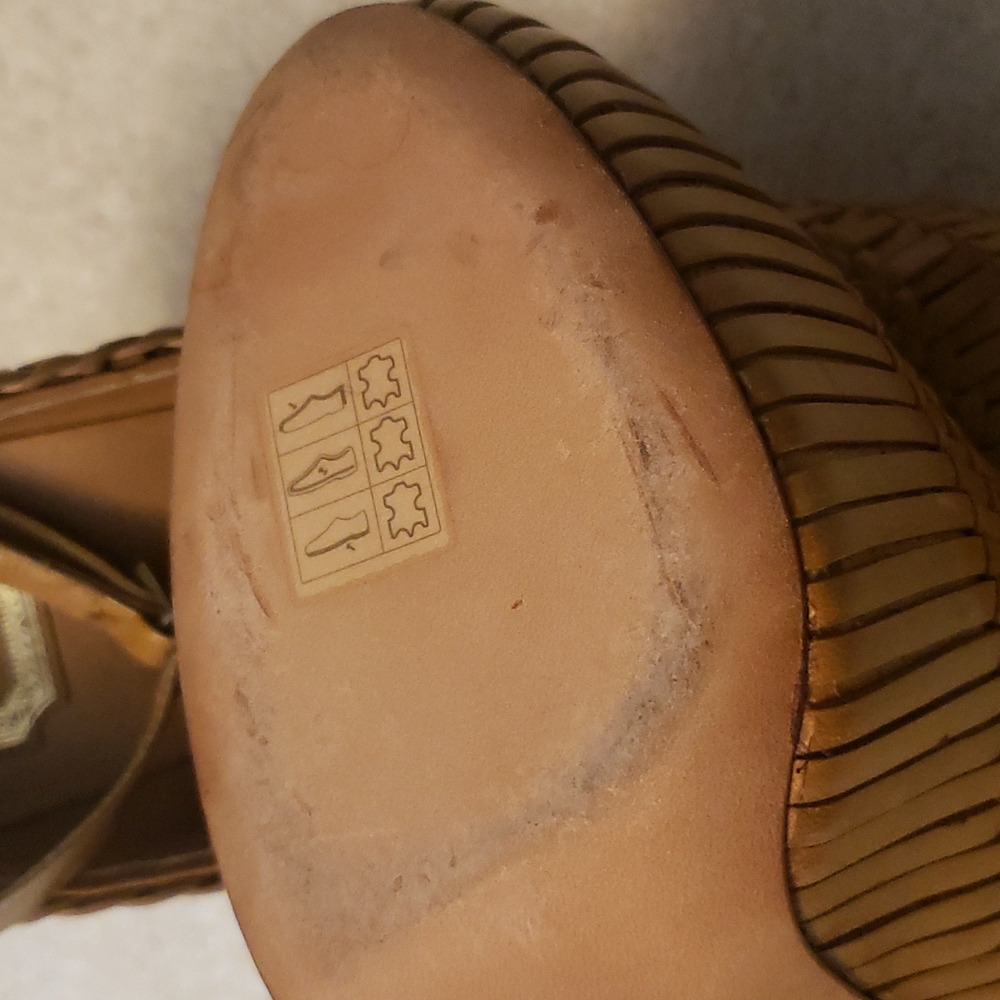 DIOR RUNWAY COLLECTION SIZE 39 1/2 COLOR  Mustard Brown 100% AUTHENTIC - Picture 7 of 9